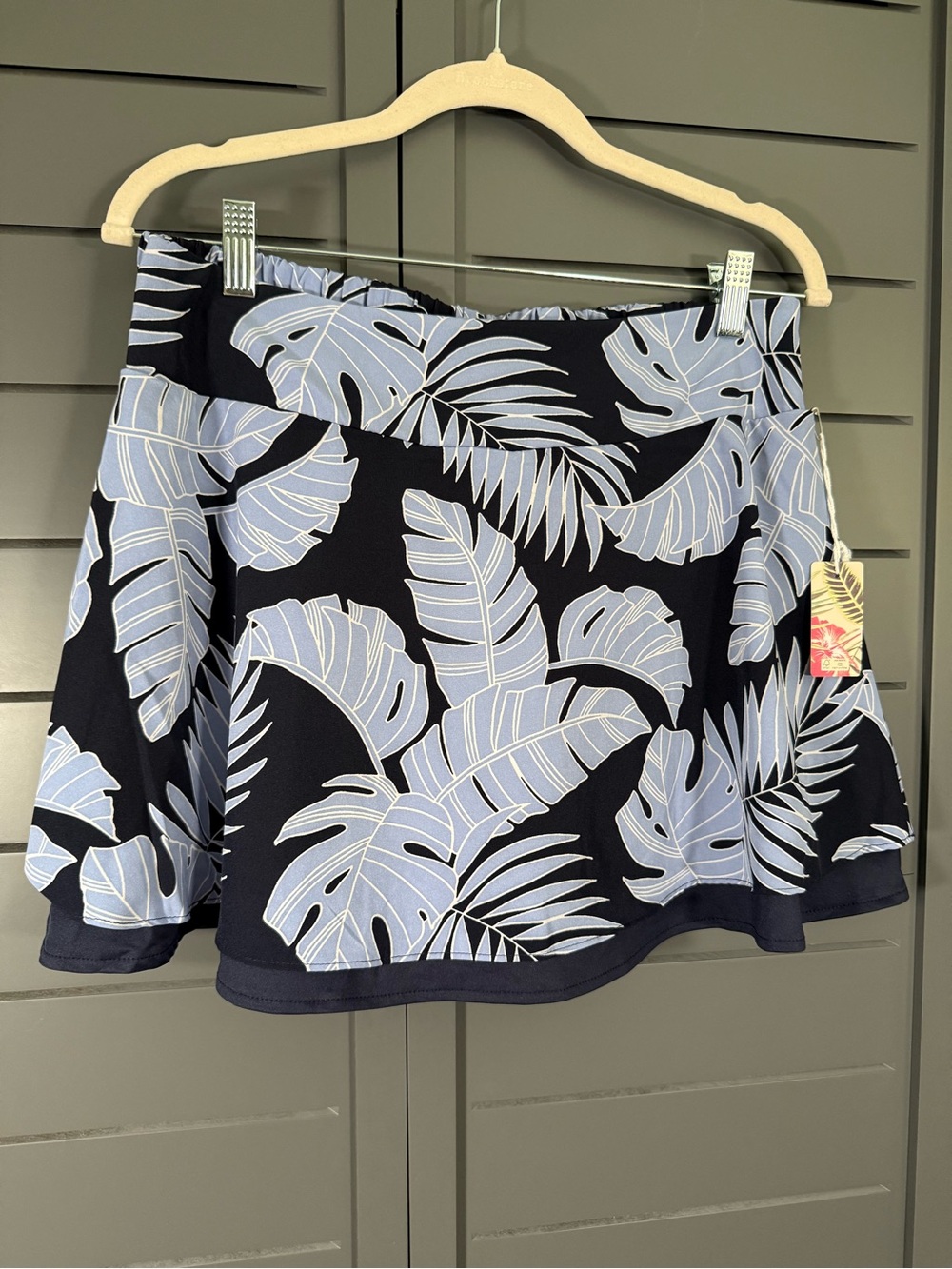 Tommy Bahama Everyday Active Tropical Leaf Pull-On Skort Size Large NWT